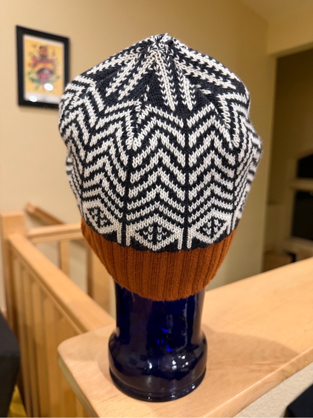Rust Ribbed Cuff Beanie with Patterned Crown - Picture 3 of 4